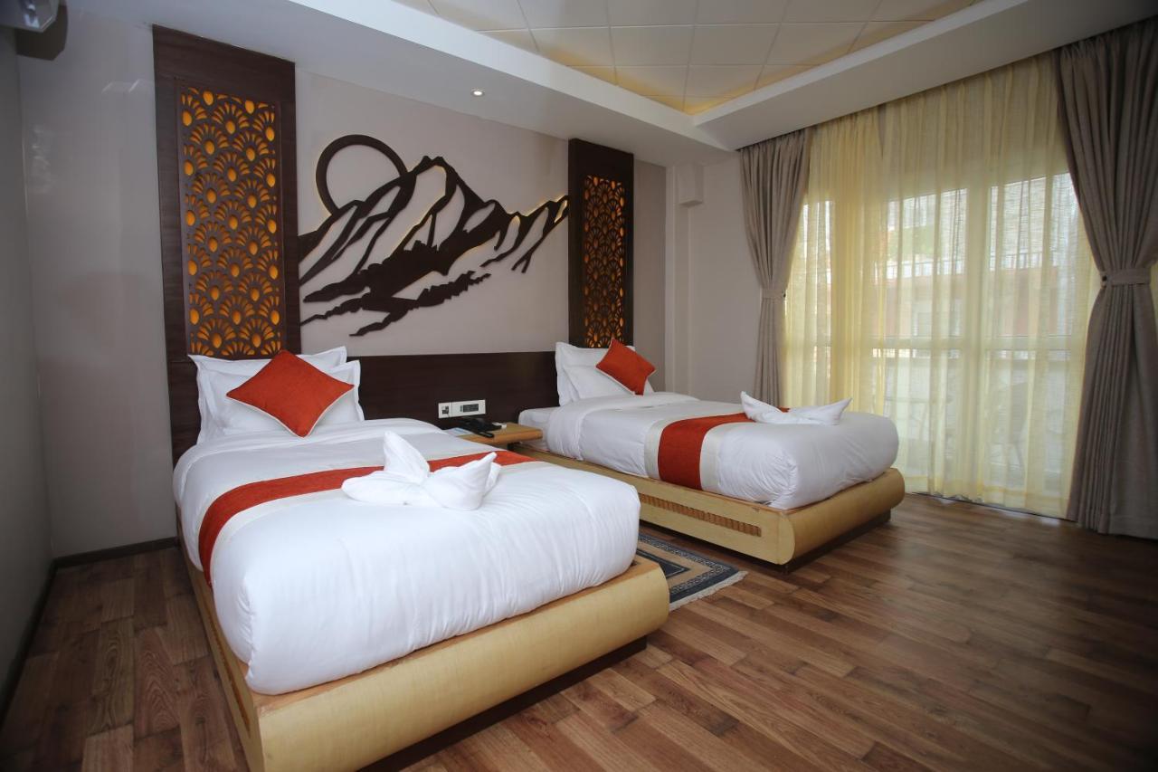 Hotel White Himal Pókhara Exteriér fotografie